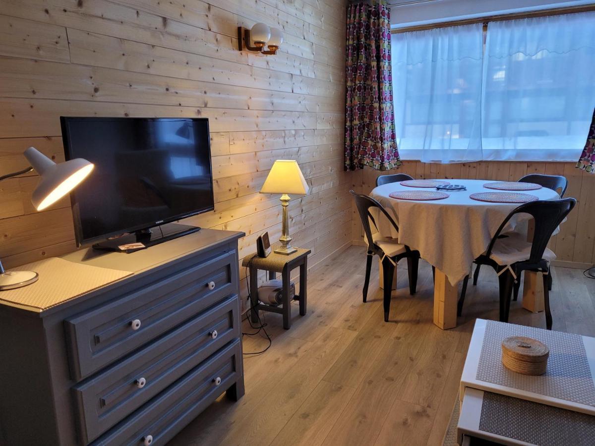 Апартаменты Studio 4 Personnes Equipe Wifi Бессан Экстерьер фото